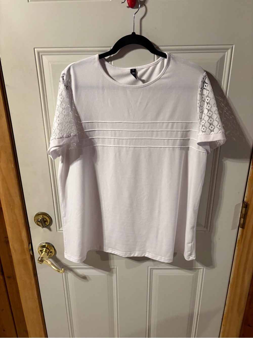 Women's White Lace Sleeve Short Sleeve Tee